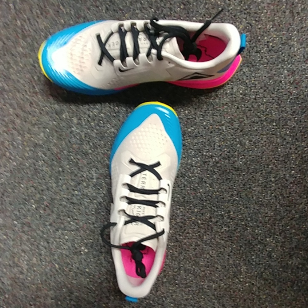 Nike Air Zoom Terra Kiger ( New)